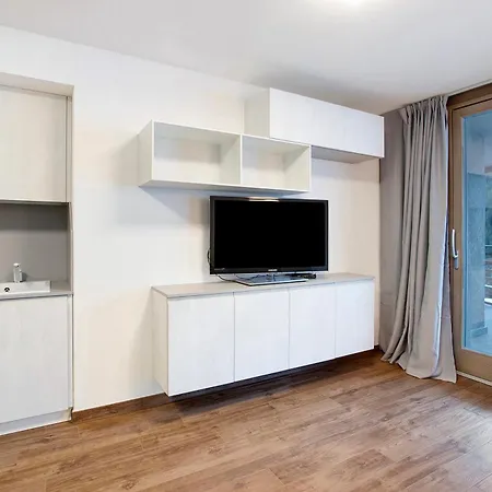 San Carlo 1 *
